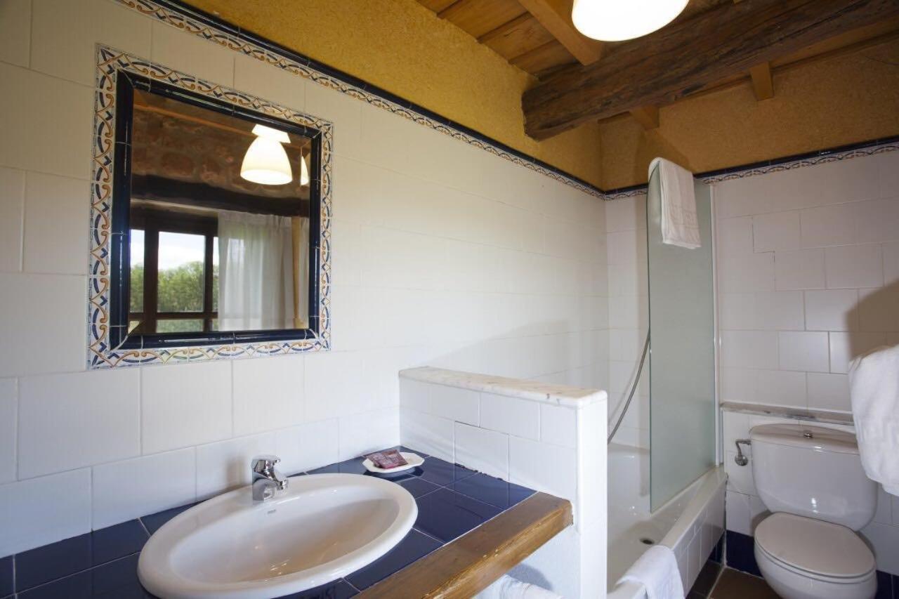 Hotel Rural La Acena Quintanaluengos Экстерьер фото